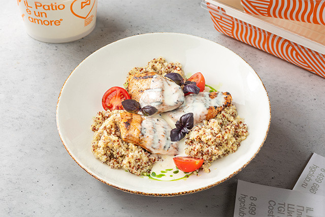 Куриная грудка с киноа