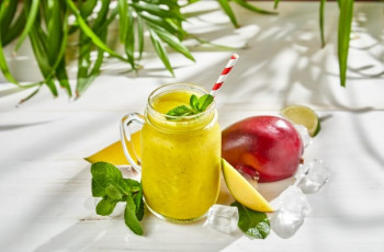 Смузи Манго и Мята